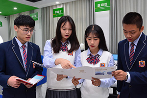 高中生学习压力大怕落榜？提前学技术，不用等高考也能有好前途