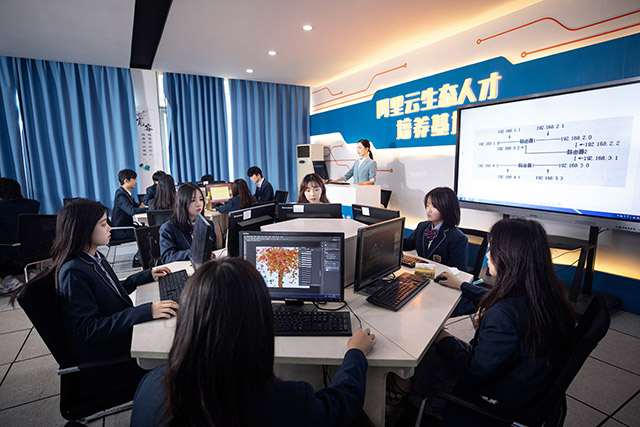 高中成绩不好,除了高考还有其他出路吗