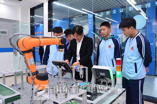 高中生学什么技术好